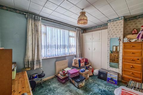24 Ashcombe Close, Leigh-on-sea, SS9 4SE