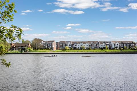 5 bedroom townhouse for sale, Chiswick Quay, London, W4