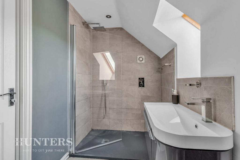 En-suite shower room
