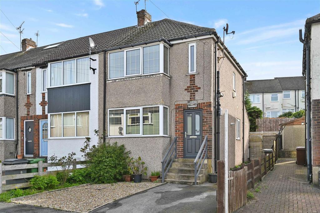 Restmore Avenue, Guiseley, Leeds 3 bed end of terrace house for sale