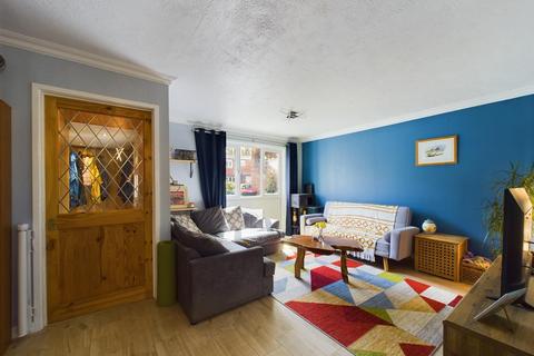 3 bedroom house for sale, Staplecross Court, Salvington Road, Crawley