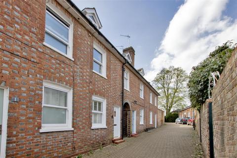 3 bedroom terraced house for sale, School Lane, Hadlow TN11