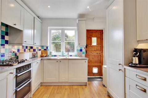 3 bedroom terraced house for sale, School Lane, Hadlow TN11