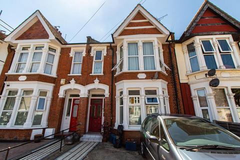1 bedroom flat for sale, Lancaster Gardens, Southend-on-Sea SS1
