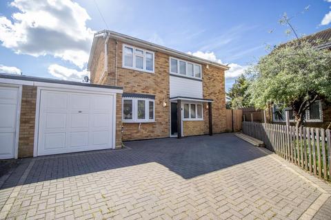 4 bedroom detached house for sale, Bramble Road, Leigh-on-Sea SS9