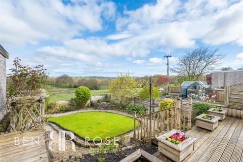 10 Lawton Close, Wheelton, Chorley, PR6 8HU