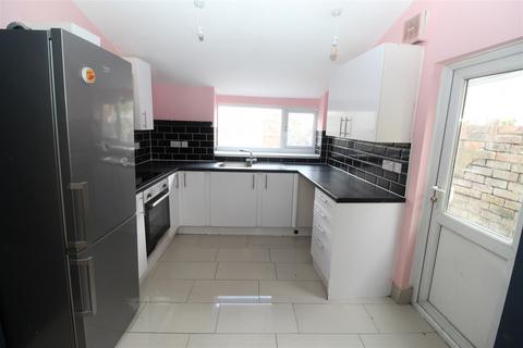 4 bedroom house to rent, North Road, Cardiff CF10
