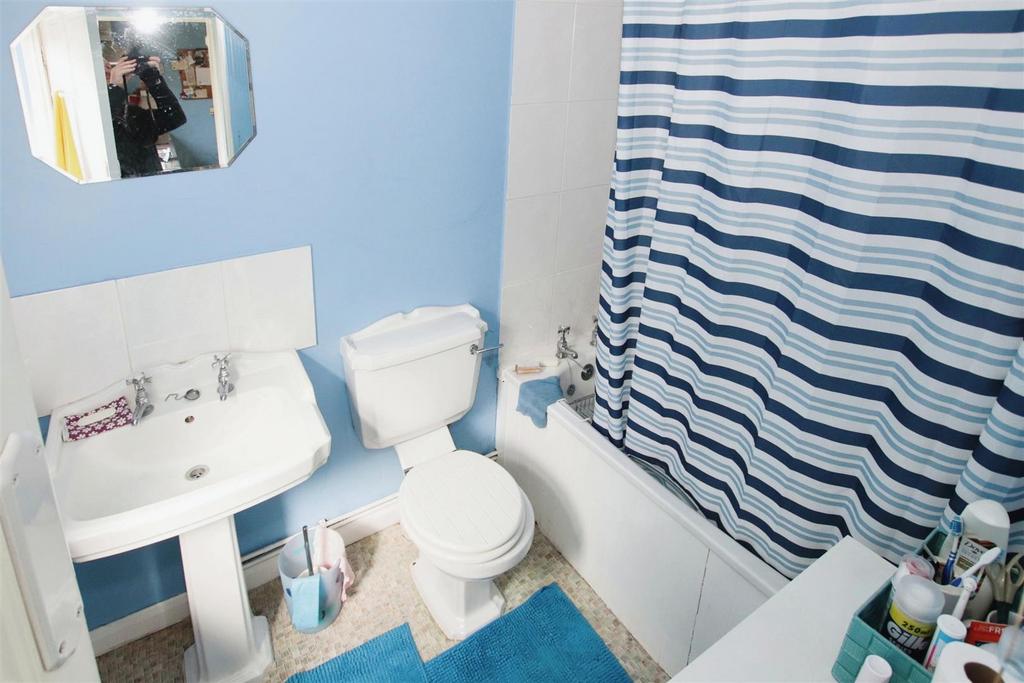 Ground floor bathroom