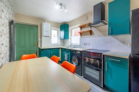 3 bedroom flat for sale, Warwick Street, Heaton, NE6