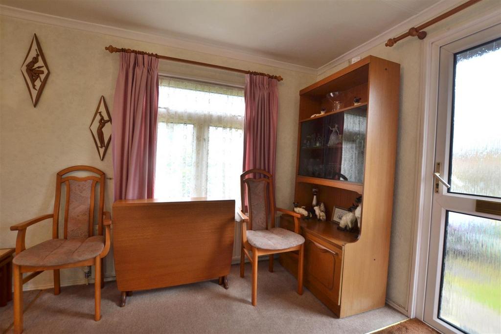 Breakfast room.JPG