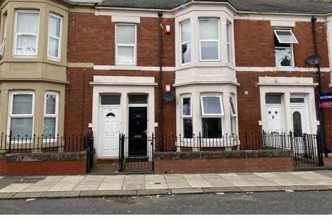 2 bedroom flat to rent, Wingrove Avenue, Newcastle upon Tyne, NE4 9AA