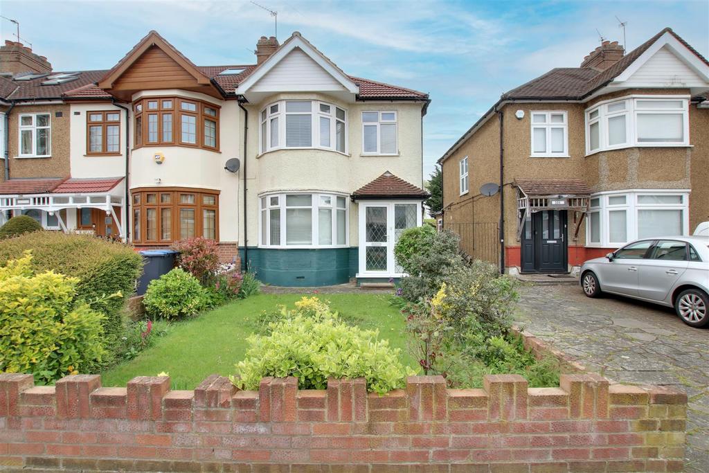 Ladysmith Road, Enfield 3 bed semidetached house for sale £585,000
