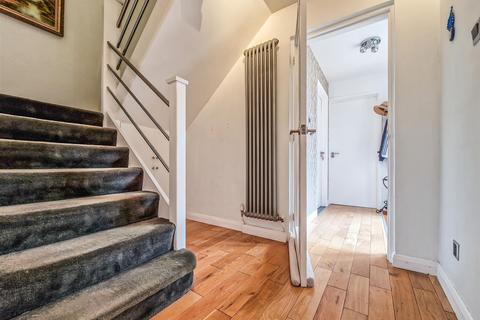 103 Admirals Walk, Shoeburyness, Southend-on-sea, SS3 9JX