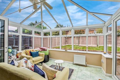 103 Admirals Walk, Shoeburyness, Southend-on-sea, SS3 9JX
