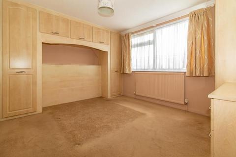 4 Raphael Drive, Shoeburyness, Southend-on-sea, SS3 9UW