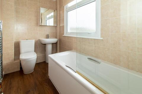 4 Raphael Drive, Shoeburyness, Southend-on-sea, SS3 9UW