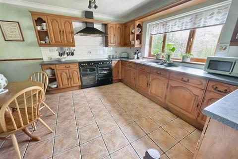 4 bedroom detached bungalow for sale, Nantycaws, Carmarthen