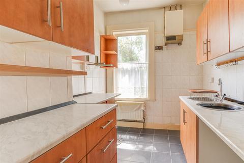 2a Argyll Road, Westcliff-on-sea, SS0 7HN
