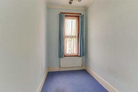 2a Argyll Road, Westcliff-on-sea, SS0 7HN