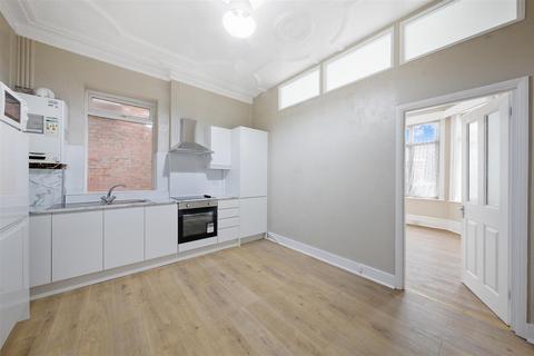 1 bedroom flat to rent, Chatsworth Road, London NW2