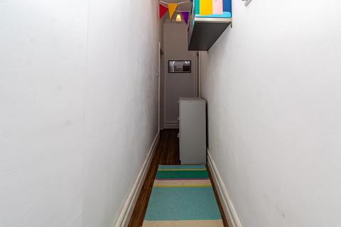 Flat 1, 3 Britannia Road, Westcliff-on-sea, SS0 8BS
