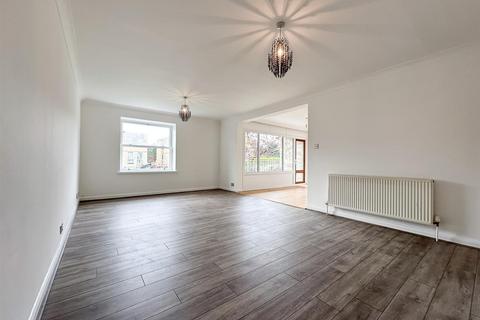 2 bedroom flat to rent, Pittville, Cheltenham GL52 3JE