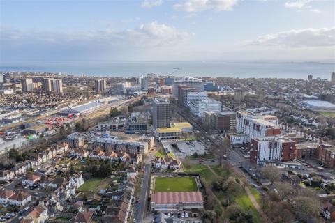 2 bedroom flat for sale, Baxter Avenue, Southend-on-Sea SS2