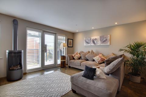 3 bedroom townhouse for sale, The Meridians, Christchurch, BH23