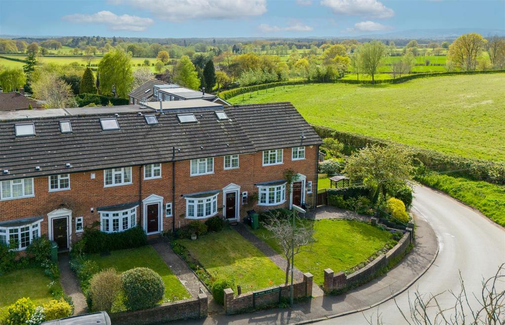 Park Lane East, Reigate 4 bed terraced house for sale £650,000