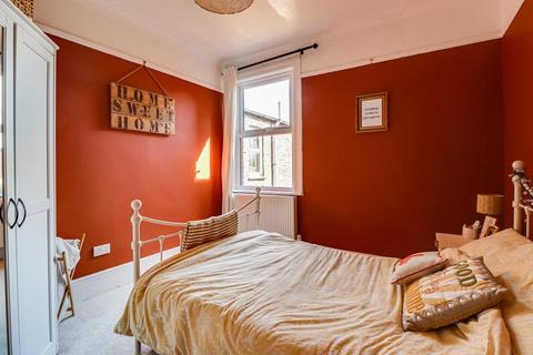 16 Chase Road, Southend-on-sea, SS1 2RE