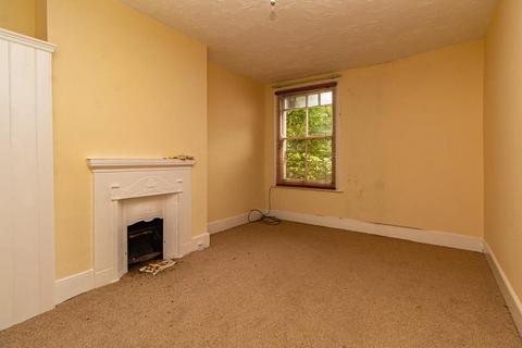 10 Boscombe Road, Southend-on-sea, SS2 5JD