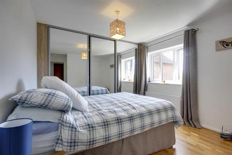 5 Augustus Drive, Brough, HU15 1DH