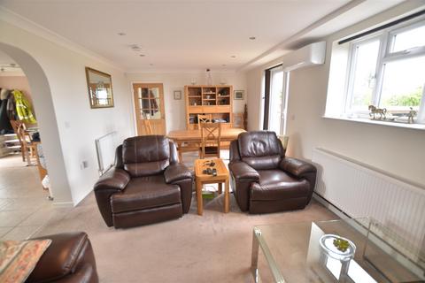 3 bedroom equestrian property for sale, Clement Street, Swanley BR8