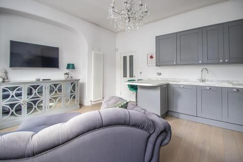 1 bedroom flat for sale, Marine Avenue, Westcliff-on-Sea SS0