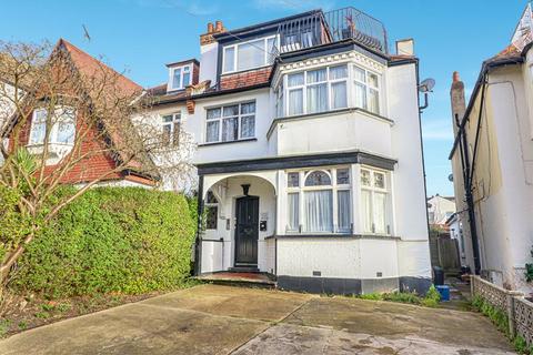 14e Ailsa Road, Westcliff-on-sea, SS0 8BL