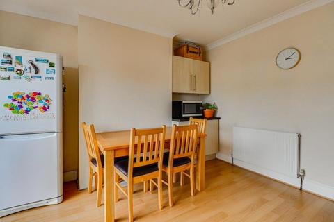 18 Brendon Way, Westcliff-on-sea, SS0 0JF