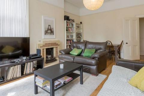 4 bedroom flat to rent, N6