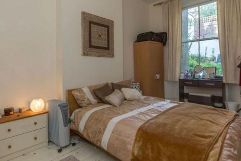 4 bedroom flat to rent, N6