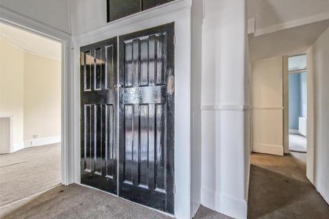 65 Elderton Road, Westcliff-on-sea, SS0 8AG