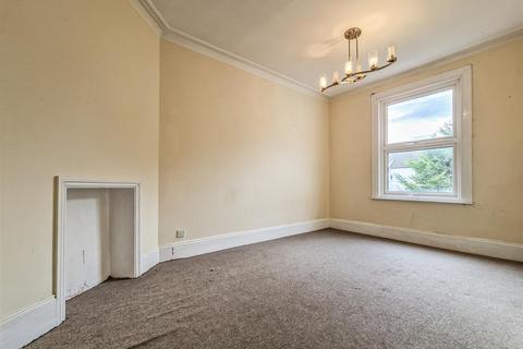 65 Elderton Road, Westcliff-on-sea, SS0 8AG