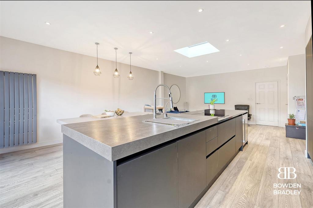 Kitchen/Diner/lounge