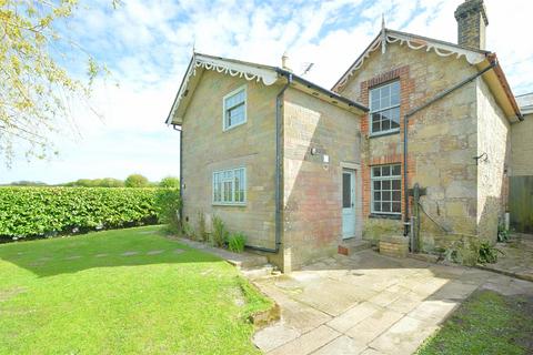 3 bedroom semi-detached house for sale, CHAIN FREE * WHITELEY BANK