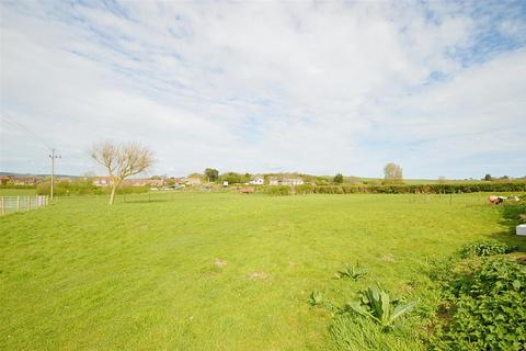 3 bedroom semi-detached house for sale, CHAIN FREE * WHITELEY BANK