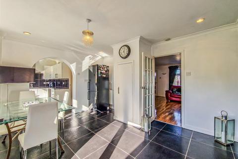 60 Vermeer Crescent, Shoeburyness, Southend-on-sea, SS3 9TJ