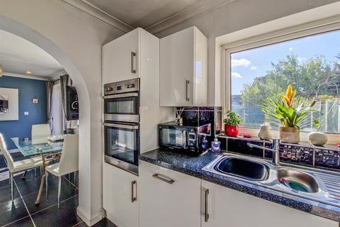 60 Vermeer Crescent, Shoeburyness, Southend-on-sea, SS3 9TJ