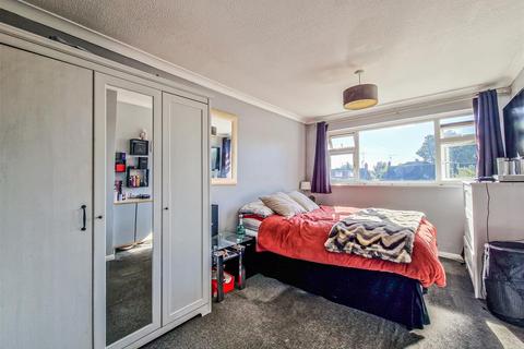 60 Vermeer Crescent, Shoeburyness, Southend-on-sea, SS3 9TJ