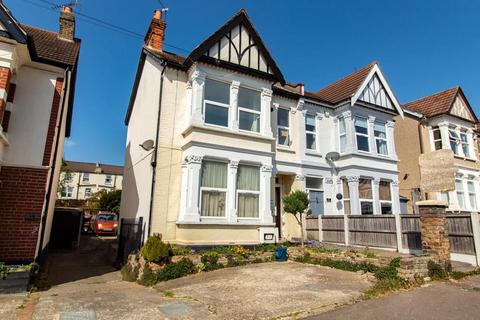 21a Honiton Road, Southend-on-sea, SS1 2RT