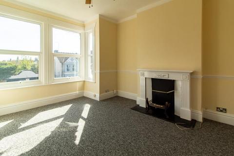 21a Honiton Road, Southend-on-sea, SS1 2RT