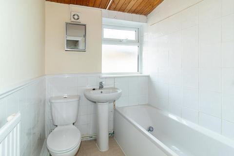 21a Honiton Road, Southend-on-sea, SS1 2RT