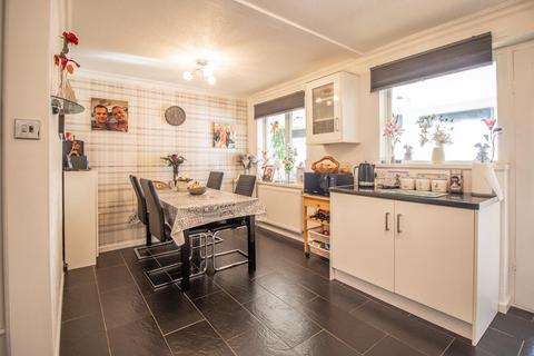 43 Exeter Close, Shoeburyness, Southend-on-sea, SS3 9YY